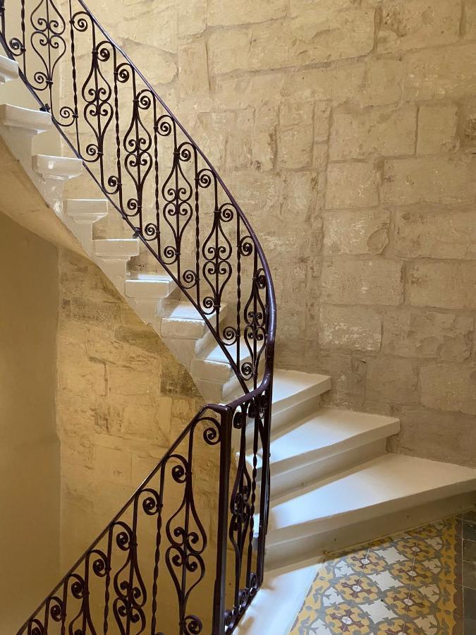 No 25 2 Apartament